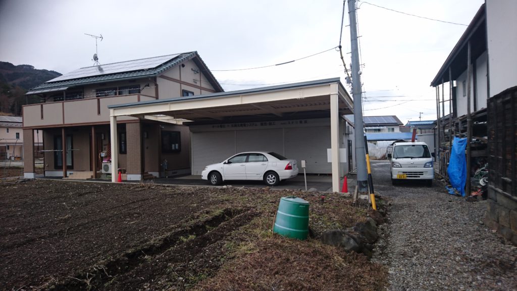 ガレージ