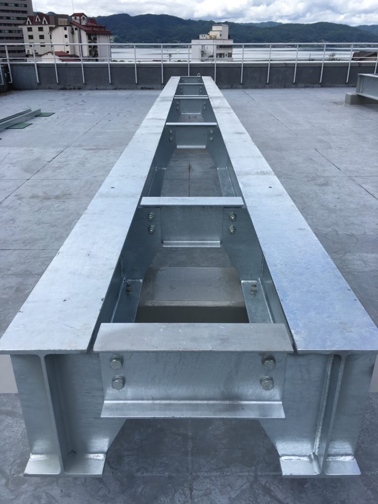 空調メッキ鉄骨架台