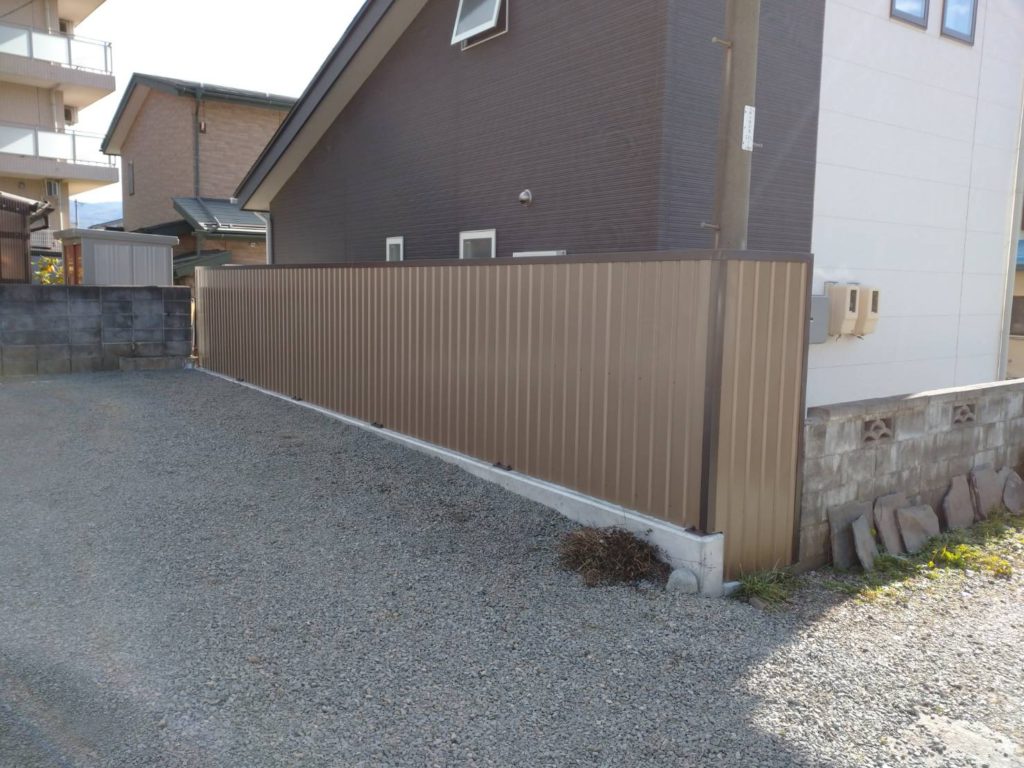 塀