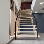 事務所階段手すり
